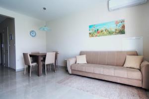 Setusvæði á Marbella Holiday Apartments - Seafront - Wifi