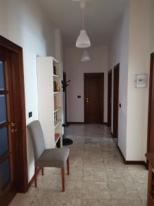 Knižnica v apartmáne