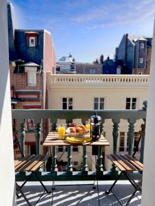 Balkón alebo terasa v ubytovaní Villa Adèle, Sauna et Balcon vue Mer - Appt 03
