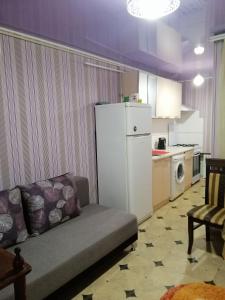 Una cocina o cocineta en В Сердце города) Оперный Театр