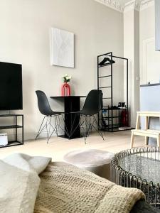 אזור ישיבה ב-Modern and cozy studio apartment in central Oslo