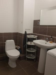 Phòng tắm tại Apartament Uniwersytet & Centrum