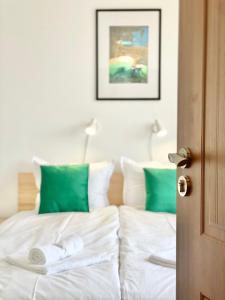 Легло или легла в стая в Central Seaview Apartments for 4 Guests