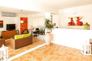 Gallery image of Hotel Dafni in Megali Ammos +31 photos