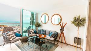 Posezení v ubytování Amazing Condo Marítima 9U by Kivoya