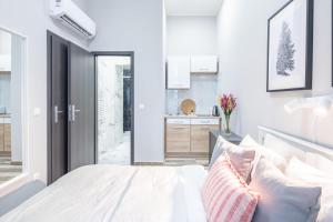 NEW - Central and Modern Studio 1073 Budapest, Erzsébet körút 51 kép - 2