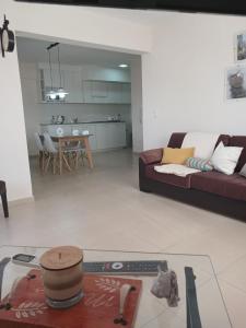 Η κουζίνα ή μικρή κουζίνα στο Departamento en Sexta sección