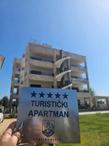 Πιστοποιητικό, βραβείο, πινακίδα ή έγγραφο που προβάλλεται στο Lira Suites