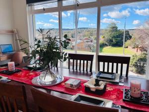 Fotografie z fotogalerie ubytování Queen Room in share house of De Murray B&B in Centre Queanbeyan & Canberra airport v destinaci Queanbeyan