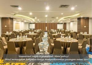 Restaurace v ubytování Hotel Gren Alia Cikini + 22 fotografií