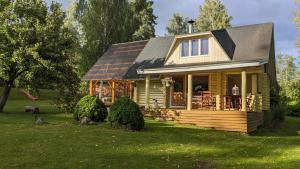 Zahrada ubytování Intsikurmu veski saunamaja - sauna inclusive