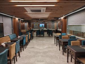 Posezení v ubytování Sagrika Resort Dalhousie