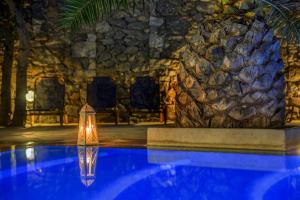 A piscina localizada em Makis Place ou nos arredores
