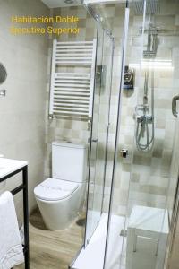 Koupelna v ubytování Hotel Venta Magullo
