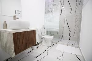 Ένα μπάνιο στο HOTEL GLAMOUR IMPERIAL