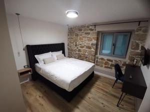 Кровать или кровати в номере Villa Copun with heated pool