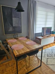 Posedenie v ubytovaní Apartament Rodzinny - całodobowe zakwaterowanie, bezpłatny parking