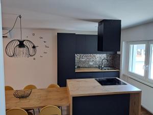 Kuchyň nebo kuchyňský kout v ubytování Apartment Šelih