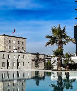 Bazén v ubytování Mak Albania Hotel nebo v jeho okolí
