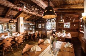 Restaurace v ubytování Hotel Gasthof Perauer