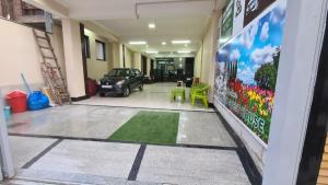 Fitness centrum a/nebo fitness zařízení v ubytování Royal Pamposh