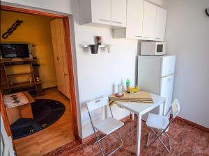 Kuchyňa alebo kuchynka v ubytovaní Studio Apartments Shanti
