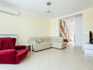 Fotografie z fotogalerie ubytování Modern Apartment in The Croatian Islands with Terrace v destinaci Malinska