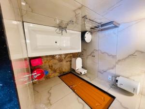 Koupelna v ubytování hotel saptarang residency panhala