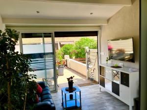 Balkon lub taras w obiekcie Naturiste Heliovillage Villa de Standing