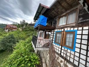 Budova, kde se chata nachází + 37 fotografií