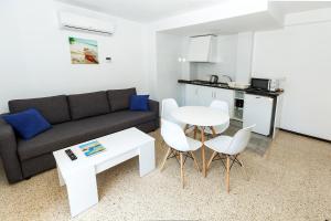 Kuchyň nebo kuchyňský kout v ubytování Hostal El Mercat