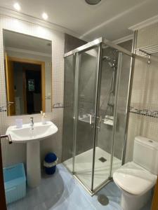 Fotografie z fotogalerie ubytování Apartamento con vistas al mar, piscina y parking v destinaci Sanxenxo
