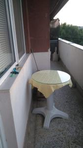Apartment Rose tesisinde bir balkon veya teras
