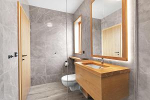 Koupelna v ubytování 4bed 4bath Sauna & Hot tub