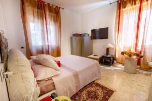 TV a/nebo společenská místnost v ubytování Dream sea - 100 from the sea!