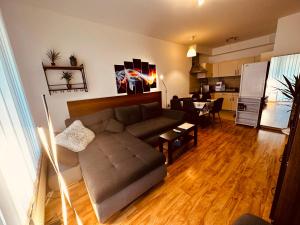 Kuchyňa alebo kuchynka v ubytovaní Zoe apartman