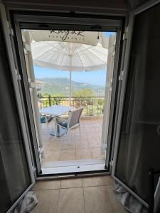Gallery image of Andrianas Apartment in Áyios Pétros