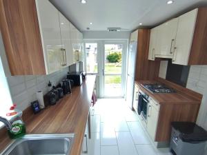 Gallery image of Beautiful House in Ruislip in Northwood