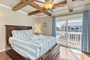 תמונה מהגלריה של 6404 Thomas Dr Unit 7 - Change of Seanery בפנמה סיטי ביץ'