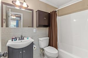 תמונה מהגלריה של 6404 Thomas Dr Unit 7 - Change of Seanery בפנמה סיטי ביץ'