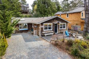 Το κτήριο όπου στεγάζεται  η παραθεριστική κατοικία