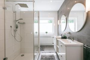 Koupelna v ubytování bonquartier Stilvoll aufm Land leben, Top-Anbind