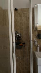 Bilik mandi di Monaco entire flat with spectacular terrace and sea view