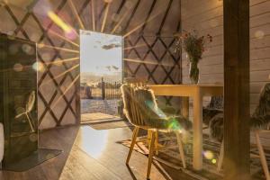 GrabinekJurtowe Wzgórze Glamping的相册照片