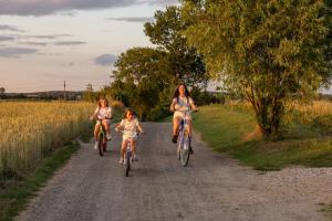入住Jurtowe Wzgórze Glamping的客人