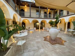 RIAD Comfort Rooms的庭院或其他户外区域