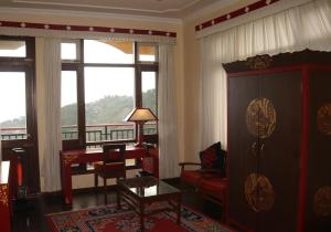 New Serkong House的休息区