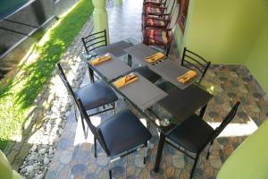 Restoran atau tempat lain untuk makan di The Green Villa - Hapugala