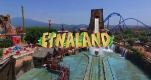 an amusement park with a roller coaster and a water park at B&B Welcome in Pedara