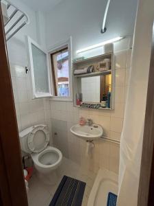 Koupelna v ubytování Elenis Studio Corfu Town